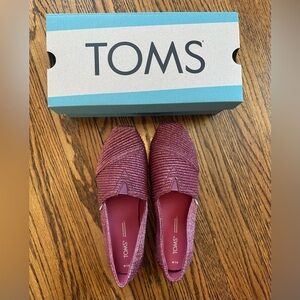 TOMS Women's Metallic Pink Flats